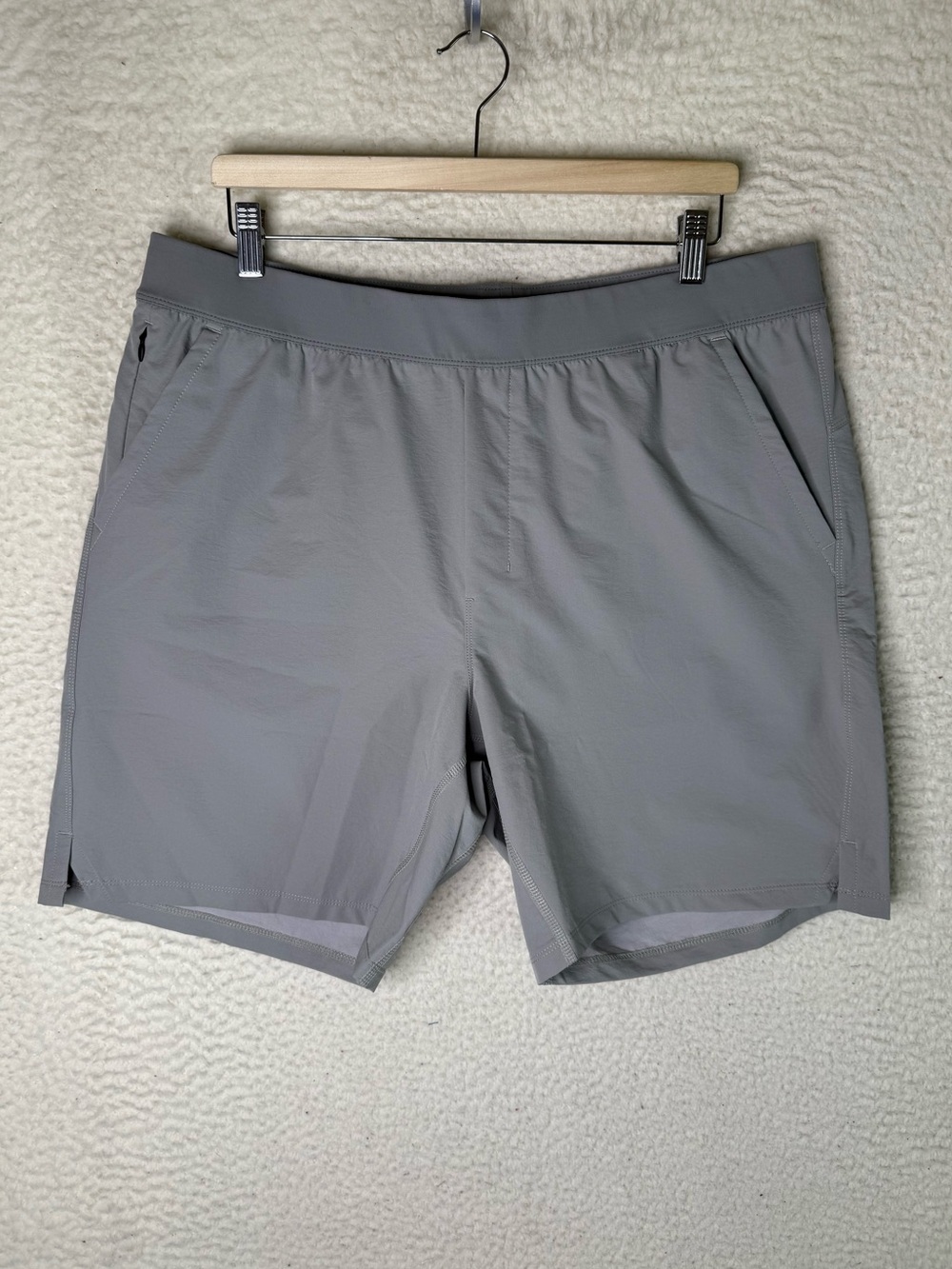 Public Rec Flex Short 7 1/2" Athletic Shorts Size 38 Fog Gray Unlined Hybrid